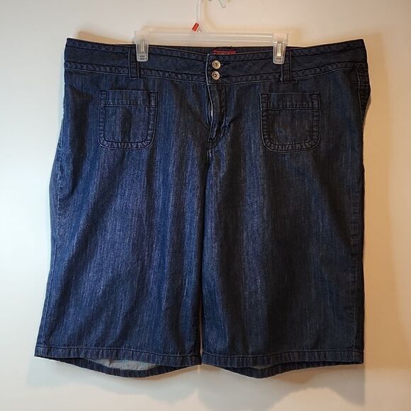 torrid Pants - Torrid Blue Jean Denim Shorts 100% Cotton Casual Summer Women's Sz 24 EUC NICE!